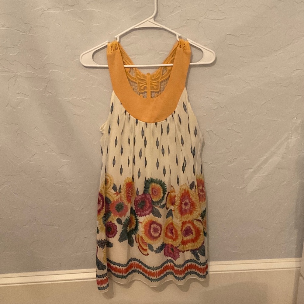 Body Central Floral Sleeveless Dress